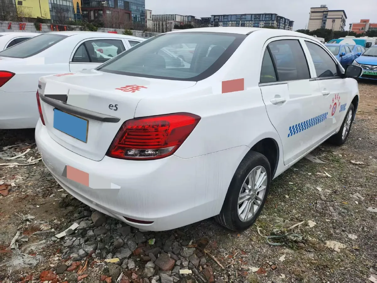 2018 BYD e5 BEV 60.48KWH,autocango,china used car exporter,china ev exporter,chinese used car exporter,chinese used ev exporter