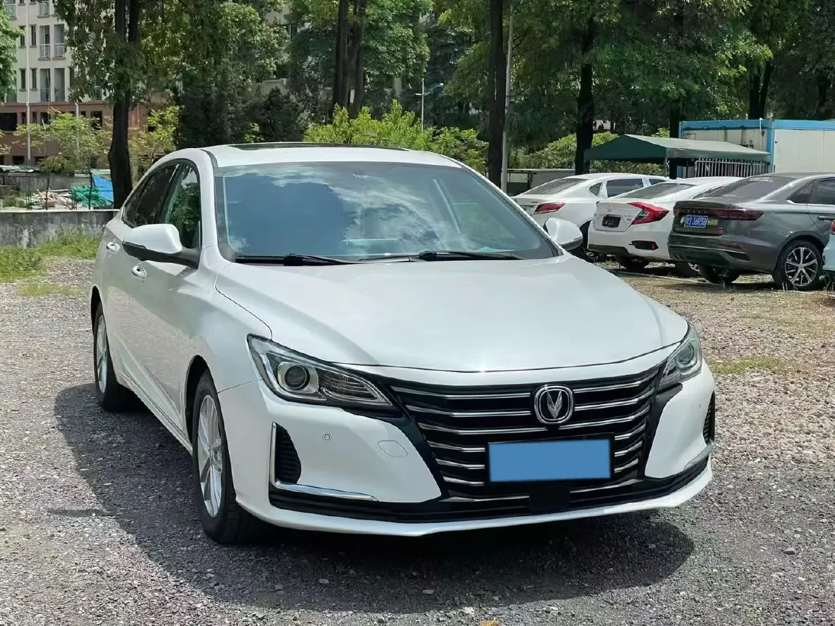 2020 ChangAn Raeton CC 1.5T 156HP L4 6AT,autocango,china used car exporter,china ev exporter,chinese used car exporter,chinese used ev exporter
