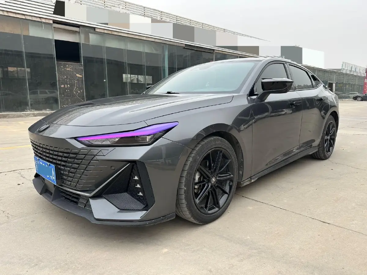 2023 ChangAn UNI-V 1.5T 188HP L4 7DCT