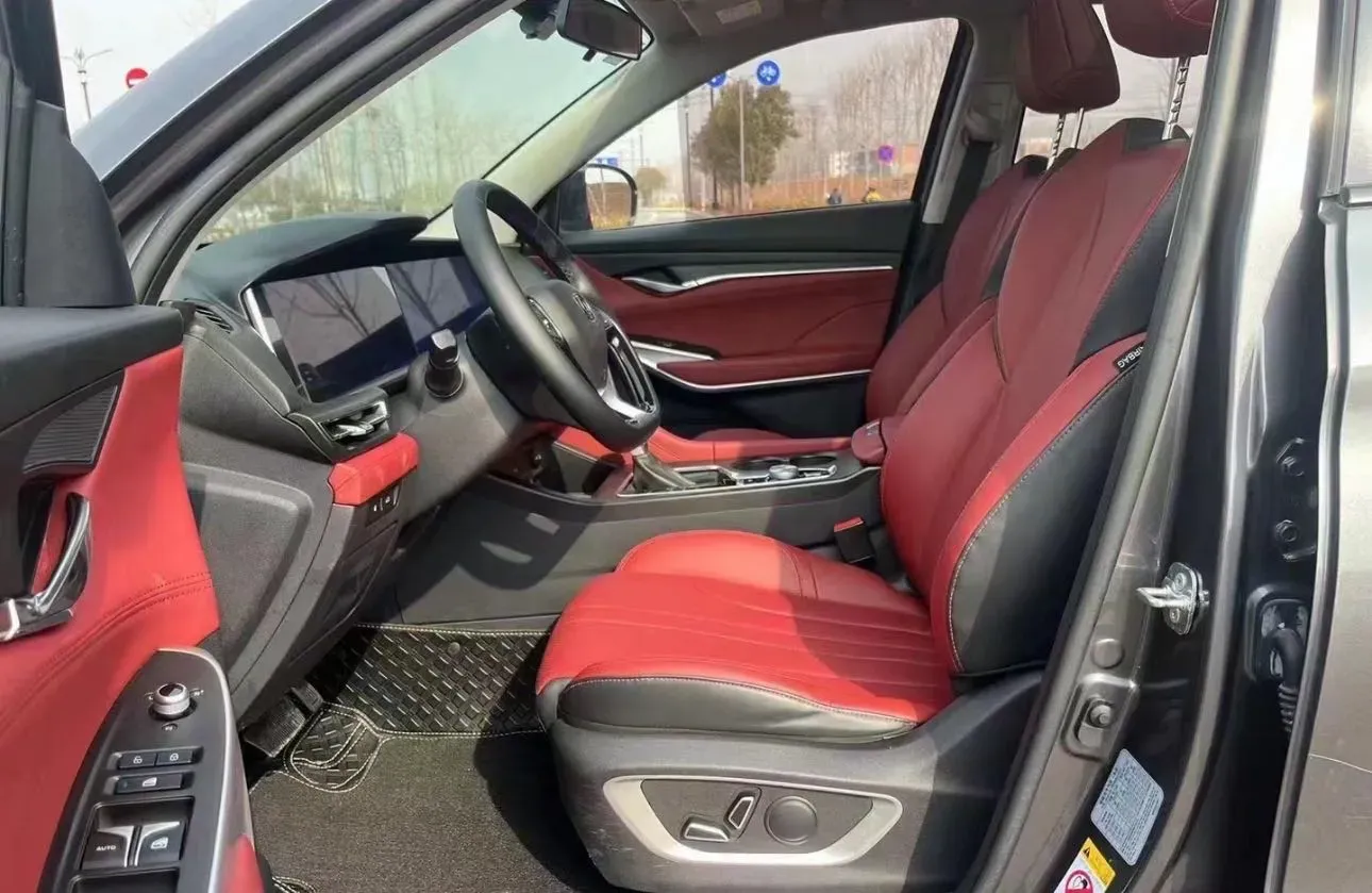 2020 ChangAn CS75 Plus 1.5T 178HP L4 6AT,autocango,china used car exporter,china ev exporter,chinese used car exporter,chinese used ev exporter