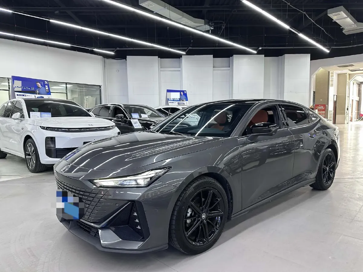 2022 ChangAn UNI-V 1.5T 188HP L4 7DCT,autocango,china used car exporter,china ev exporter,chinese used car exporter,chinese used ev exporter