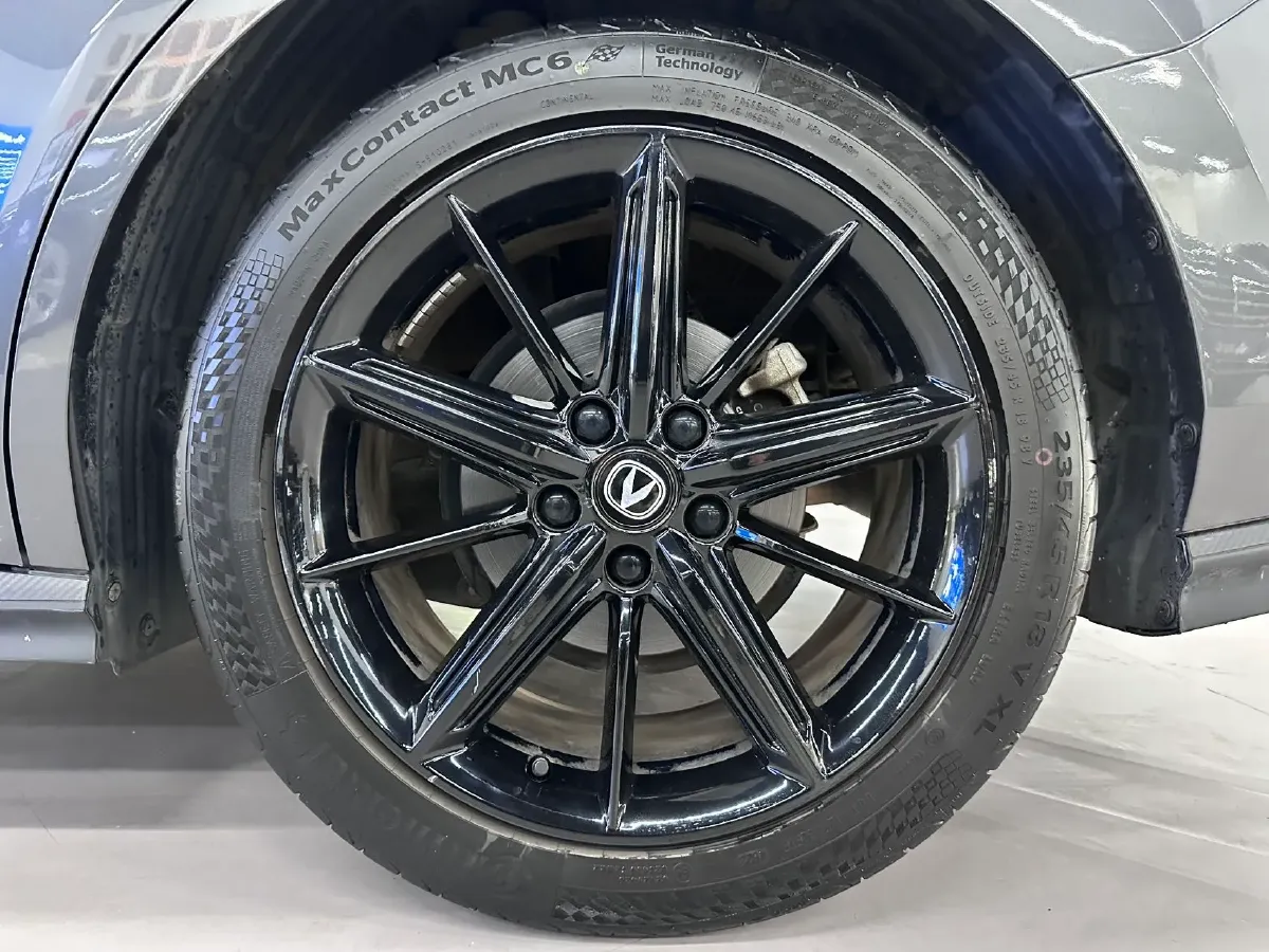 2022 ChangAn UNI-V 1.5T 188HP L4 7DCT,autocango,china used car exporter,china ev exporter,chinese used car exporter,chinese used ev exporter