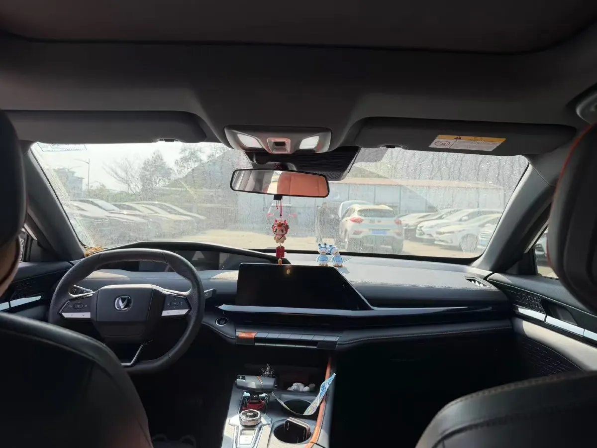 2023 ChangAn UNI-V iDD 1.5T 170HP L4 6TCT PHEV 18.4KWH,autocango,china used car exporter,china ev exporter,chinese used car exporter,chinese used ev exporter