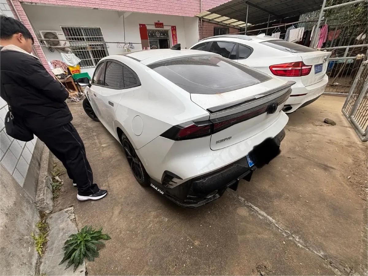 2022 ChangAn UNI-V 1.5T 188HP L4 7DCT,autocango,china used car exporter,china ev exporter,chinese used car exporter,chinese used ev exporter