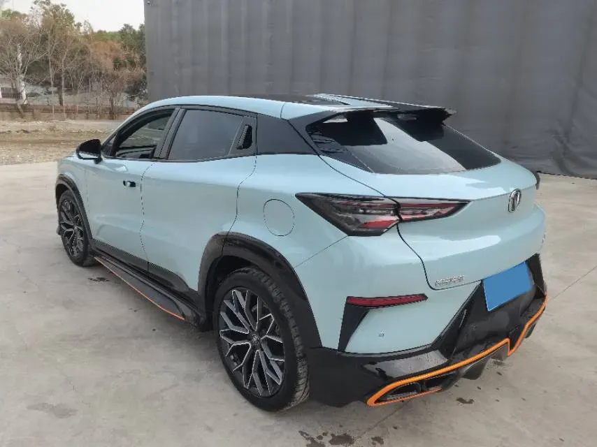 2022 ChangAn UNI-T 1.5T 188HP L4 7DCT,autocango,china used car exporter,china ev exporter,chinese used car exporter,chinese used ev exporter