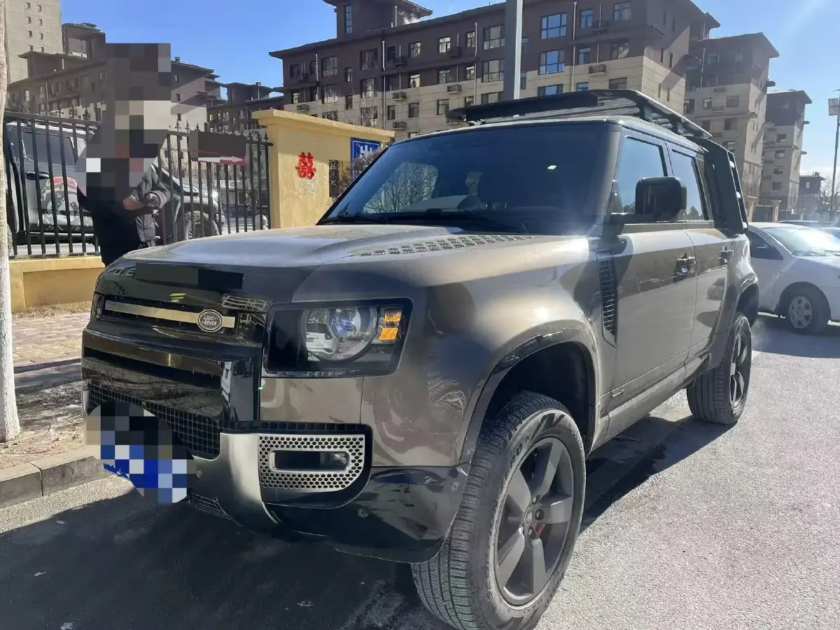 2023 Land Rover Defender 3.0T 400HP L6 8AT