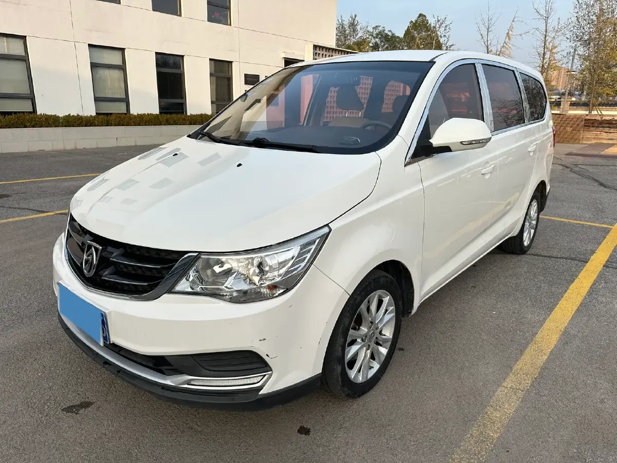 2016 BaoJun 730 1.5L 112HP L4 5MT