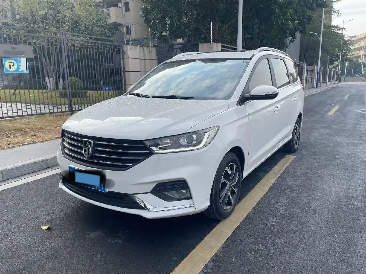 2019 BaoJun 360 1.5L 105HP L4 6MT