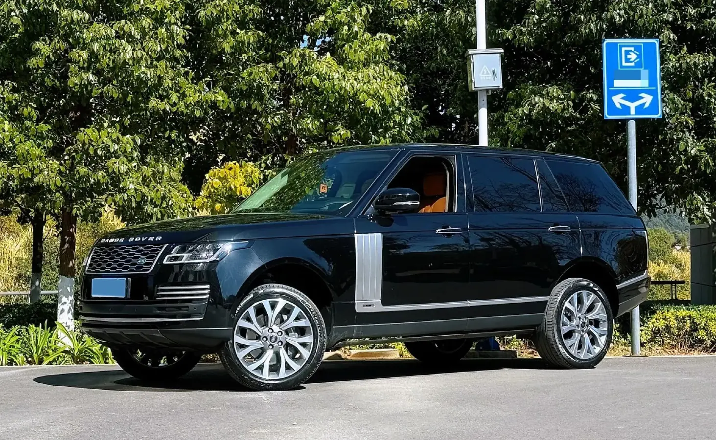 2019 Land Rover Range Rover 3.0T 381HP V6 8AT