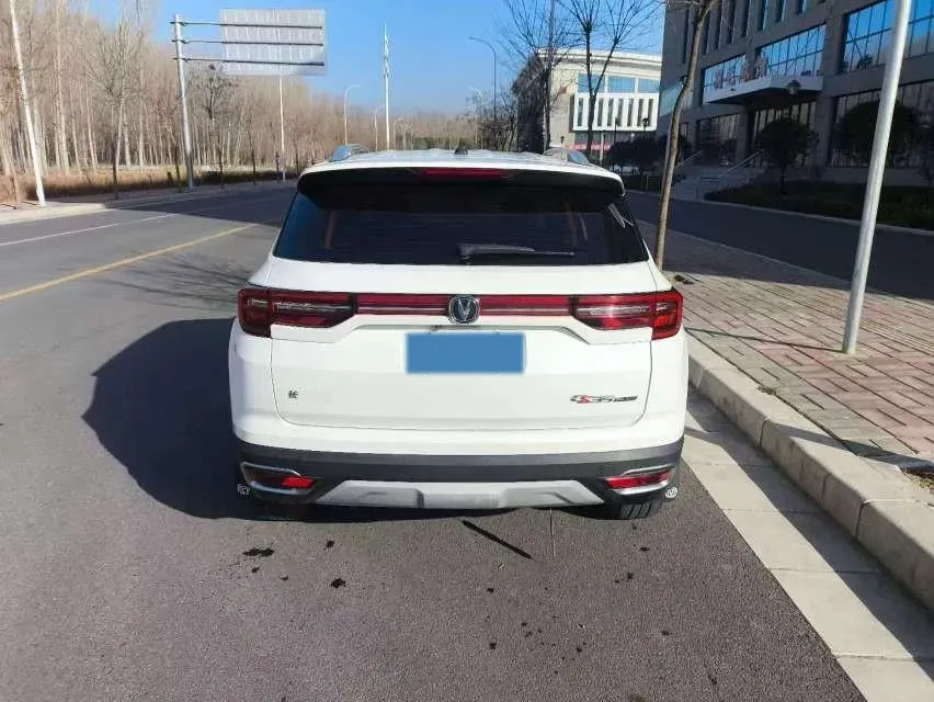 2019 ChangAn CS35 Plus 1.6L 128HP L4 5MT,autocango,china used car exporter,china ev exporter,chinese used car exporter,chinese used ev exporter