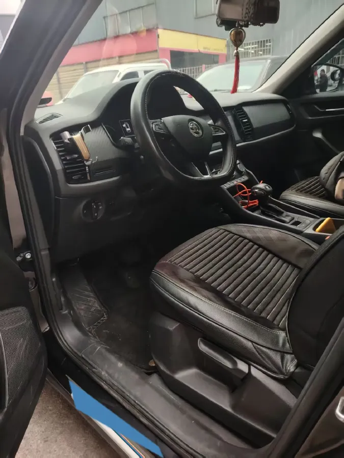 2019 Buick EnvisionPlus 1.5T 169HP L4 7DCT,autocango,china used car exporter,china ev exporter,chinese used car exporter,chinese used ev exporter