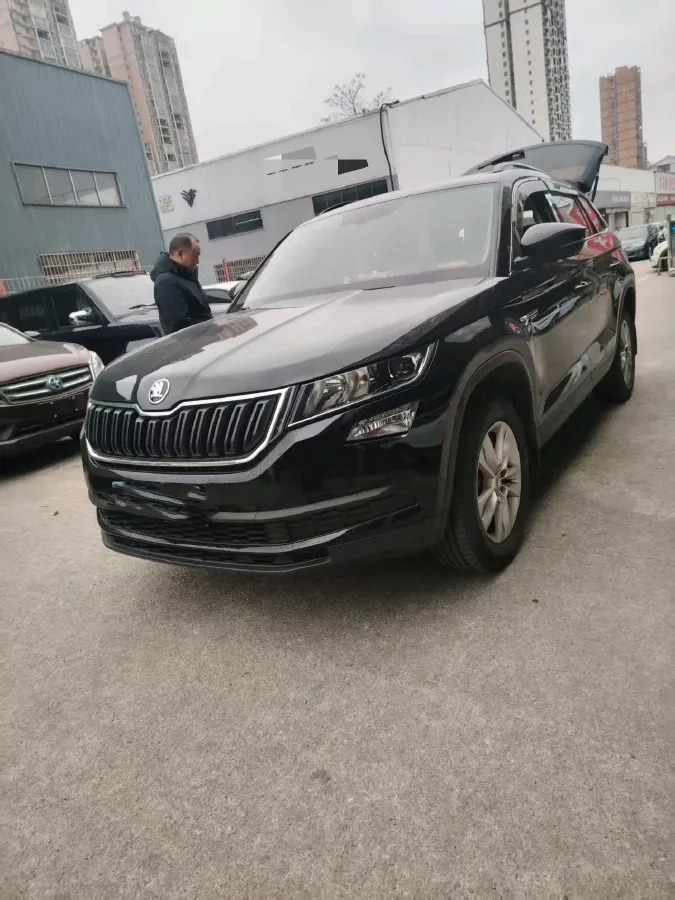 2019 Buick EnvisionPlus 1.5T 169HP L4 7DCT,autocango,china used car exporter,china ev exporter,chinese used car exporter,chinese used ev exporter
