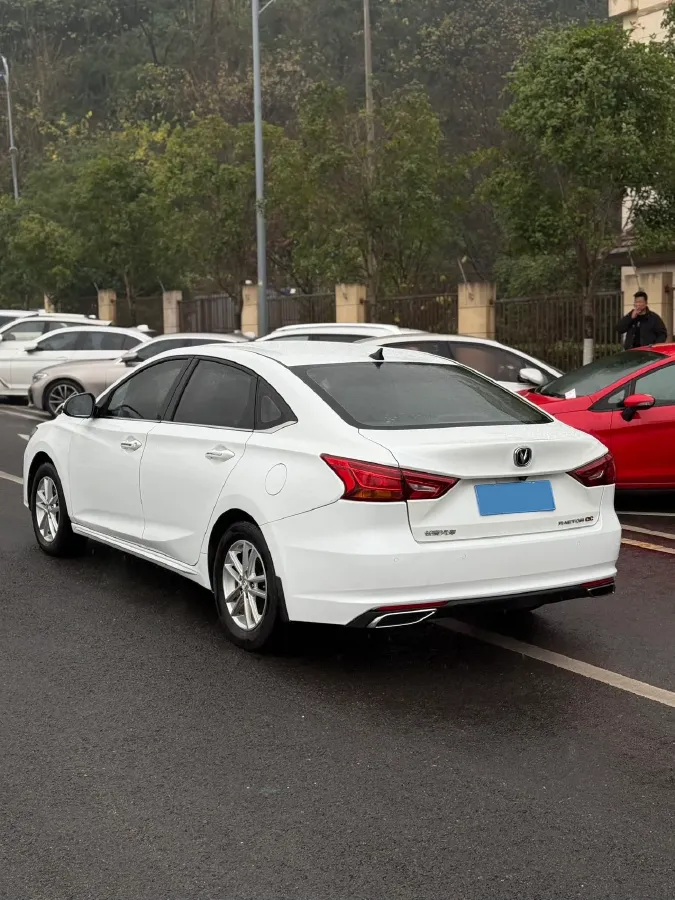 2020 ChangAn Raeton CC 1.5T 156HP L4 6AT,autocango,china used car exporter,china ev exporter,chinese used car exporter,chinese used ev exporter