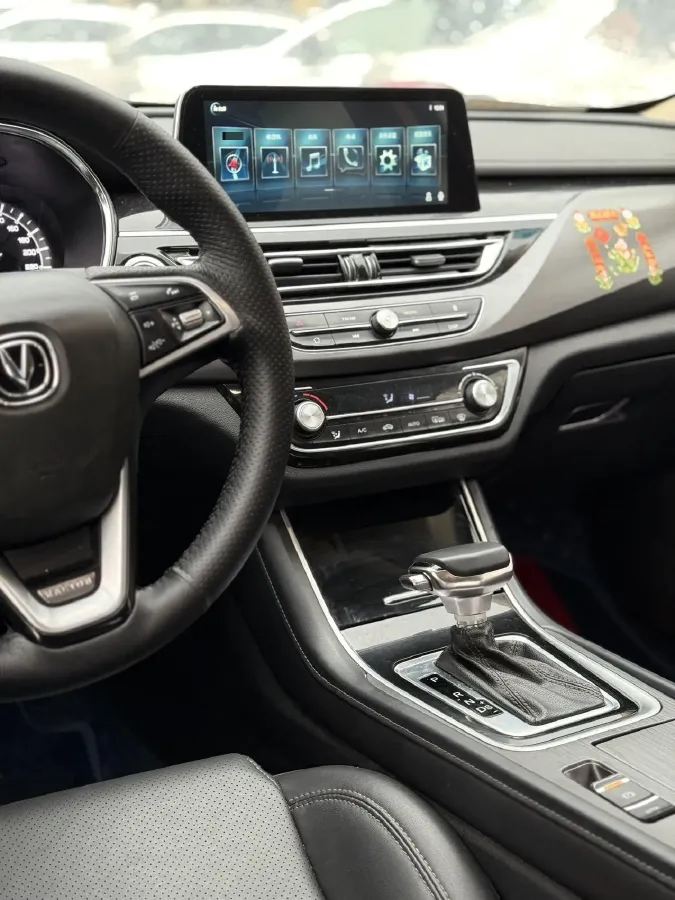 2020 ChangAn Raeton CC 1.5T 156HP L4 6AT,autocango,china used car exporter,china ev exporter,chinese used car exporter,chinese used ev exporter