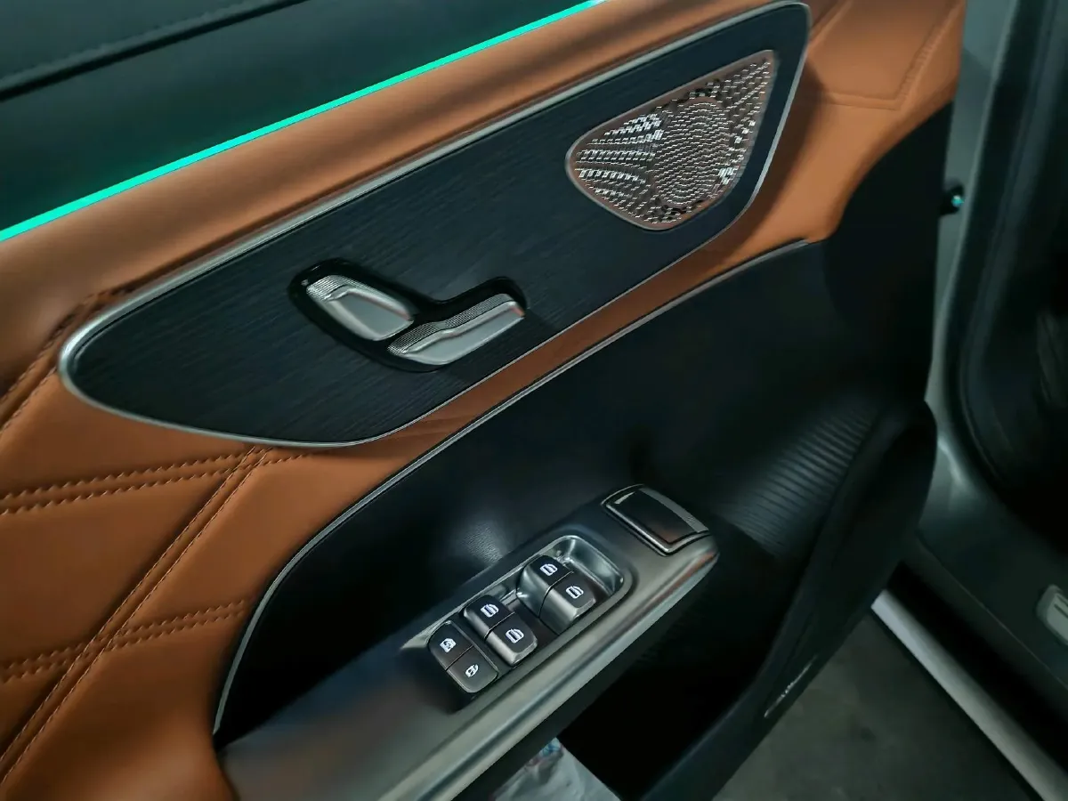 2025 Chery Tiggo9 C-DM 1.5T 156HP L4 3DHT PHEV 19.43KWH,autocango,china used car exporter,china ev exporter,chinese used car exporter,chinese used ev exporter