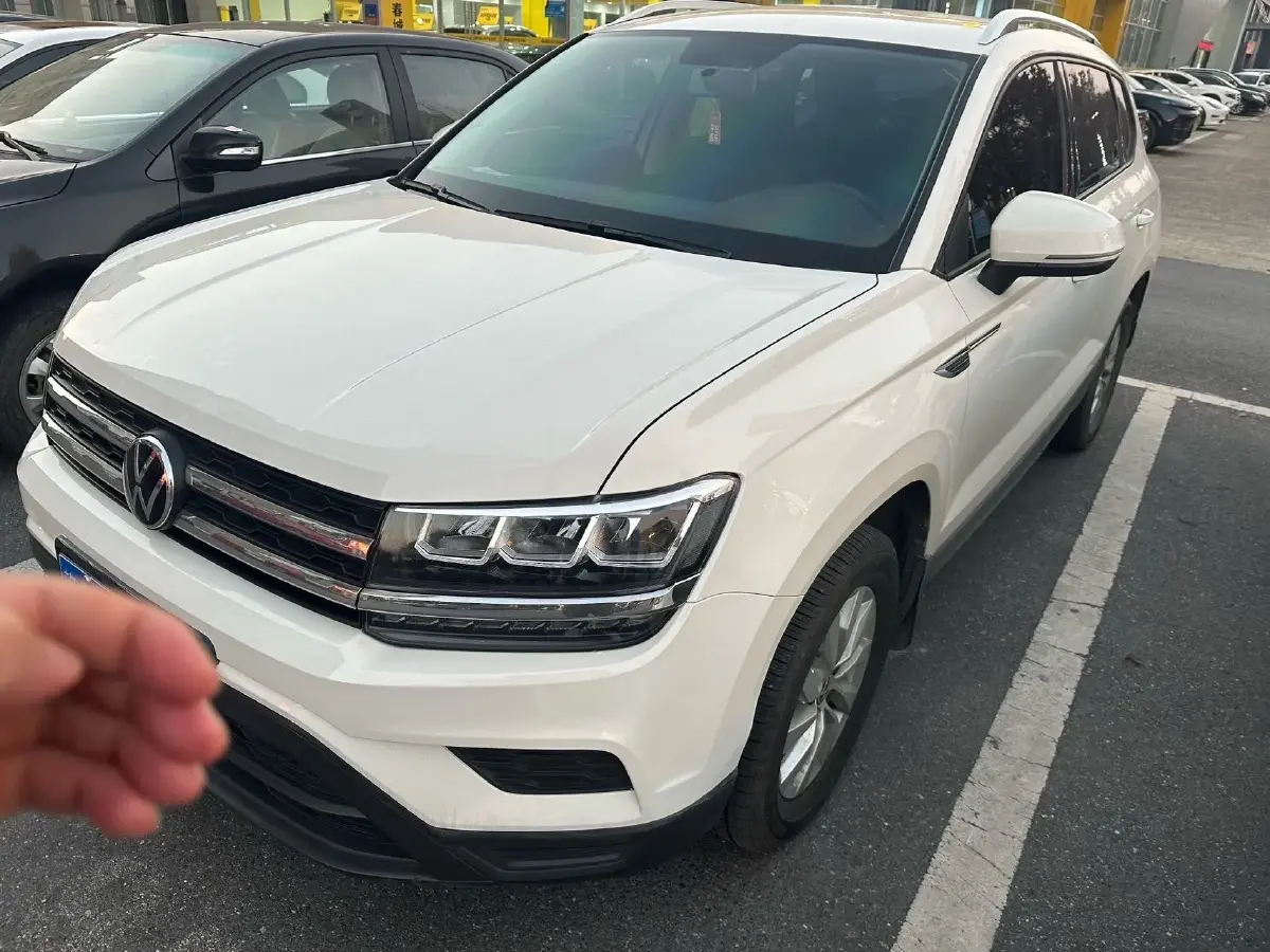 2021 Volkswagen Tharu 1.4T 150HP L4 7DCT