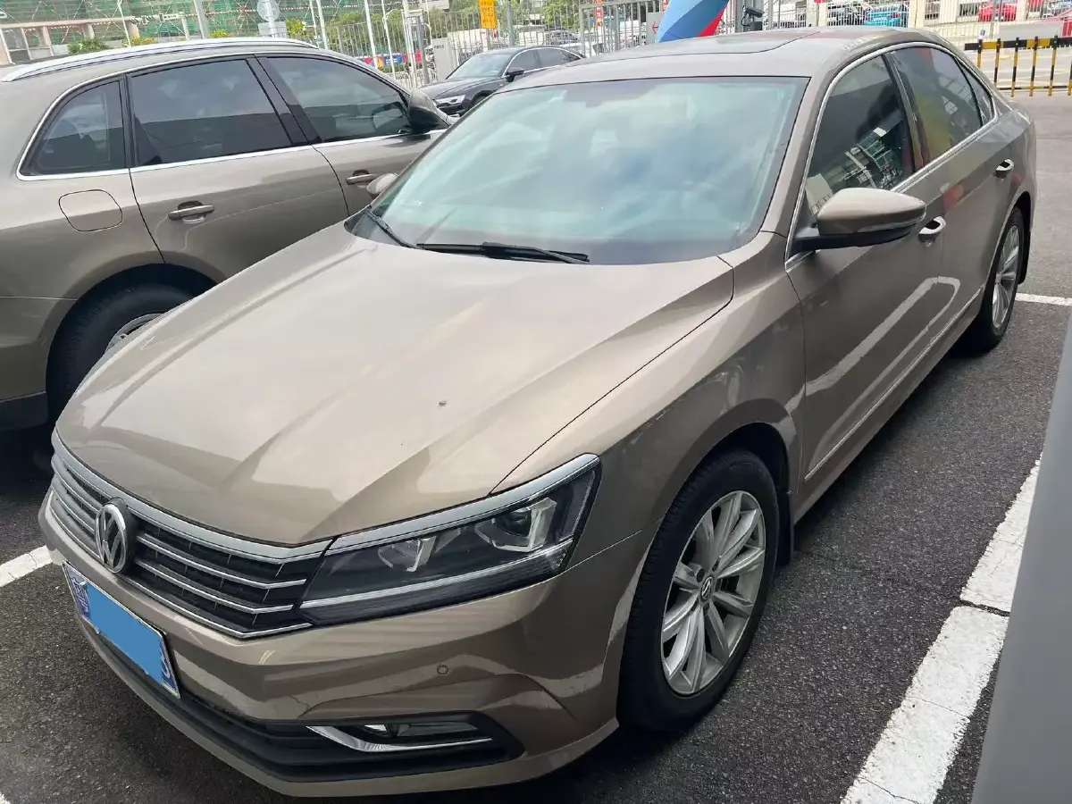 2017 Volkswagen Passat 1.8T 180HP L4 7DCT