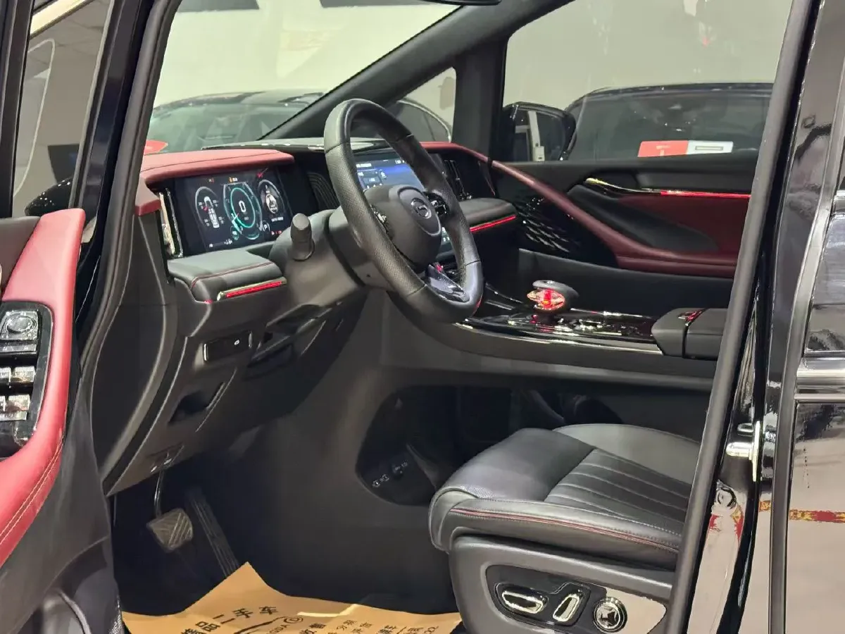 2024 GAC Trumpchi M8 2.0T 252HP L4 8AT,autocango,china used car exporter,china ev exporter,chinese used car exporter,chinese used ev exporter