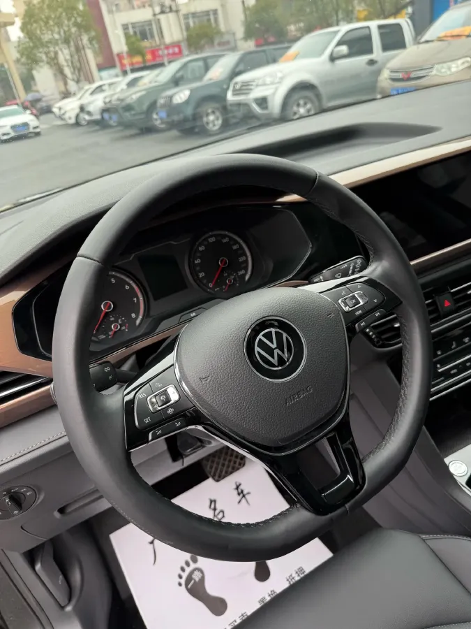 2021 Volkswagen Tharu 1.4T 150HP L4 7DCT,autocango,china used car exporter,china ev exporter,chinese used car exporter,chinese used ev exporter