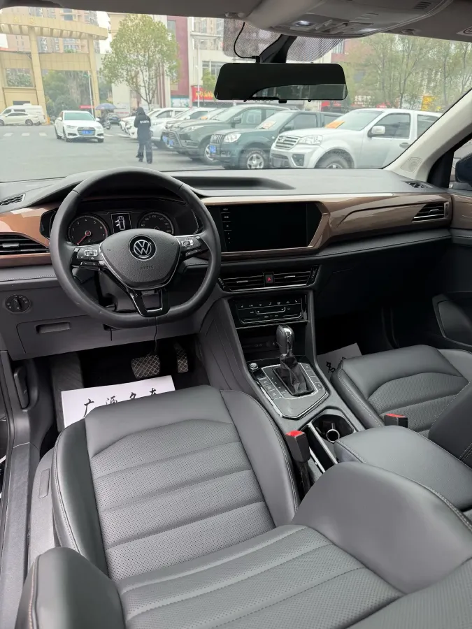 2021 Volkswagen Tharu 1.4T 150HP L4 7DCT,autocango,china used car exporter,china ev exporter,chinese used car exporter,chinese used ev exporter