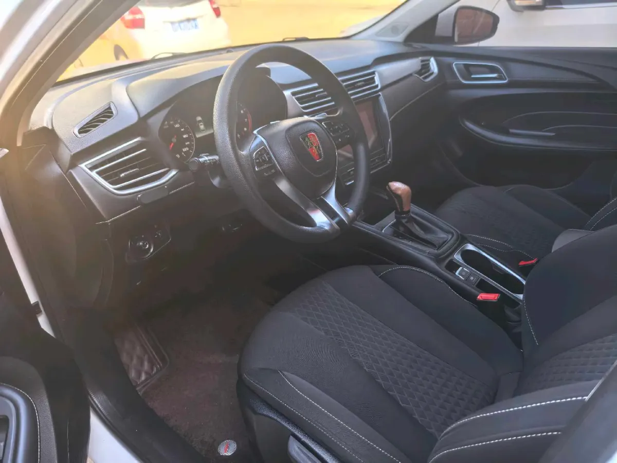 2021 Roewe i5 1.5L 120HP L4 CVT,autocango,china used car exporter,china ev exporter,chinese used car exporter,chinese used ev exporter