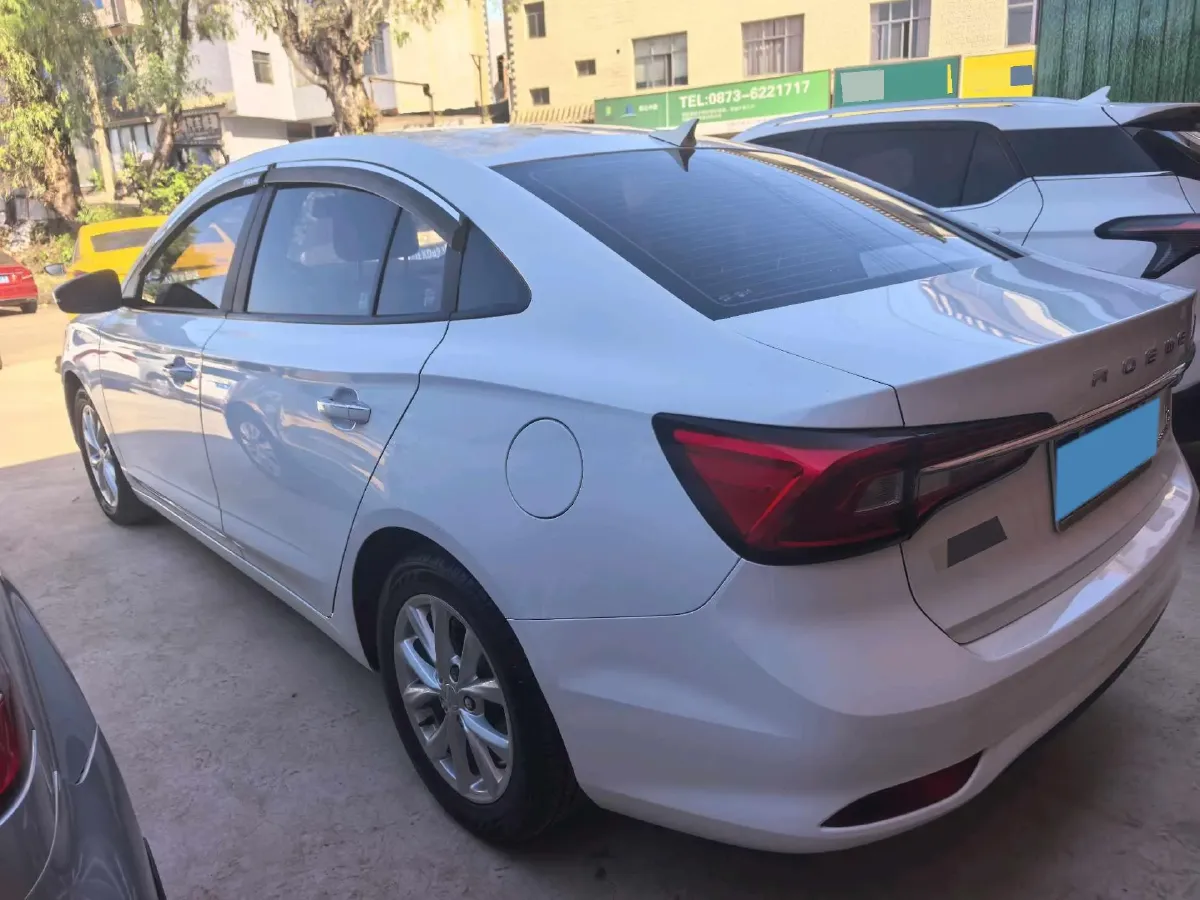 2021 Roewe i5 1.5L 120HP L4 CVT,autocango,china used car exporter,china ev exporter,chinese used car exporter,chinese used ev exporter