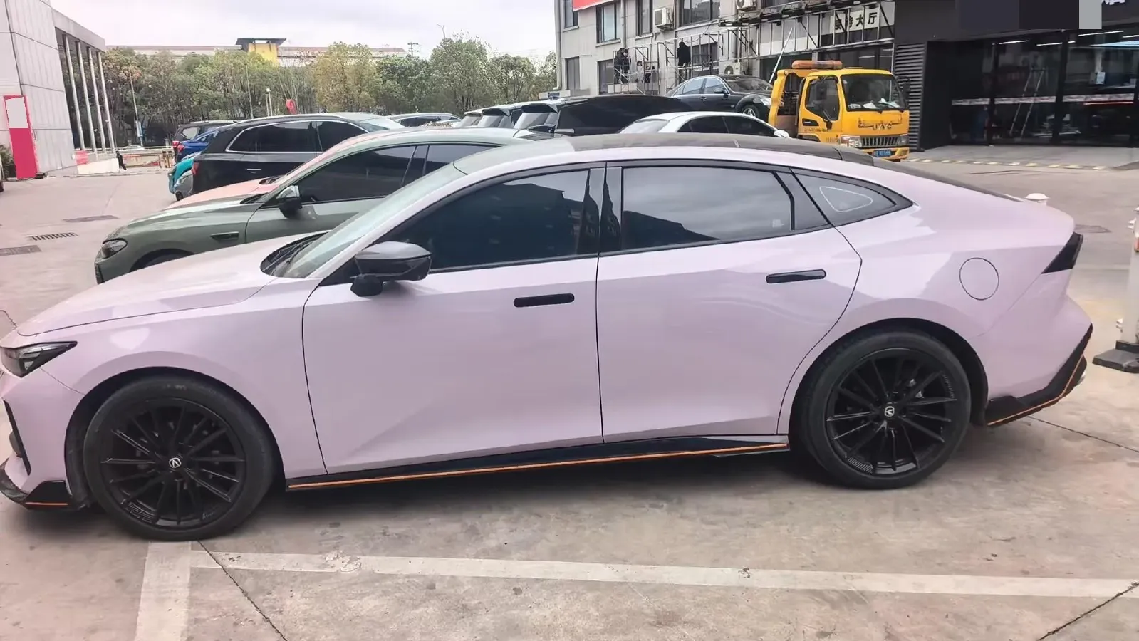 2023 ChangAn UNI-V 1.5T 188HP L4 7DCT,autocango,china used car exporter,china ev exporter,chinese used car exporter,chinese used ev exporter