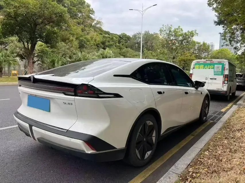 2022 DongFeng Forthing LingZhi EV BEV 68.4KWH,autocango,china used car exporter,china ev exporter,chinese used car exporter,chinese used ev exporter