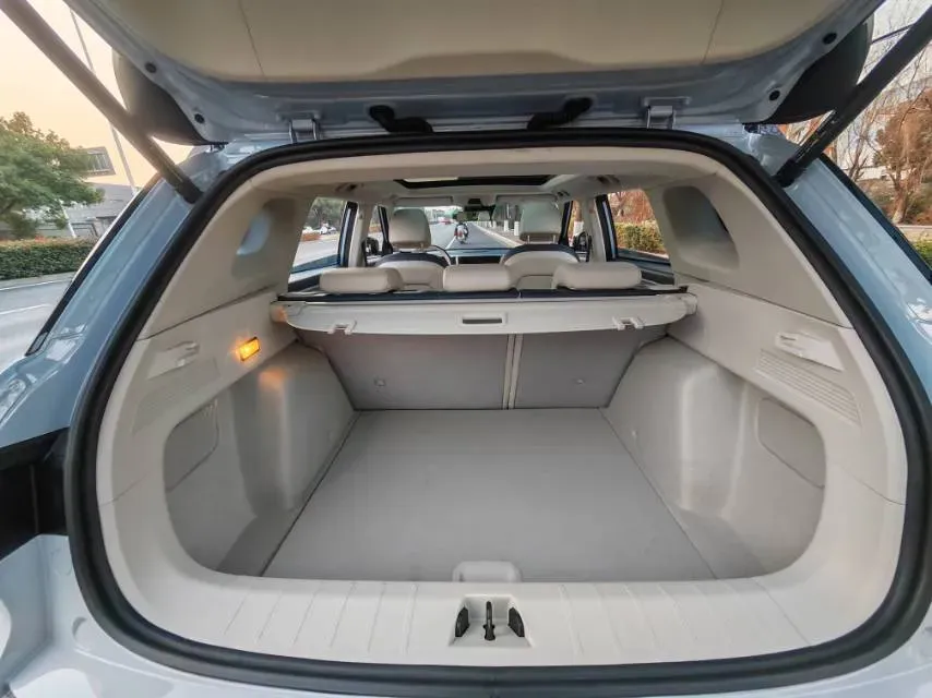 2024 DongFeng Aeolus YiXuan MAX 1.5T 197HP L4 7DCT,autocango,china used car exporter,china ev exporter,chinese used car exporter,chinese used ev exporter