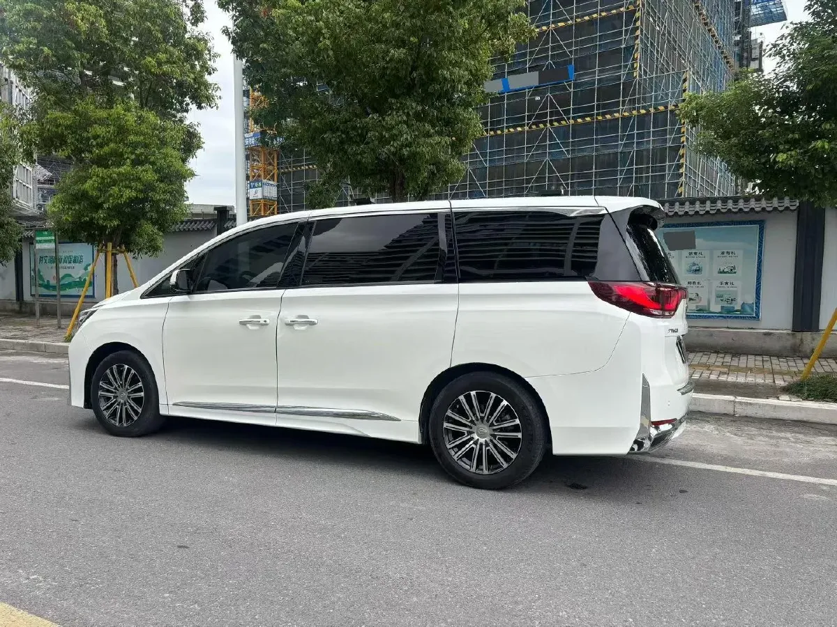 2021 GAC Trumpchi M8 2.0T 252HP L4 8AT,autocango,china used car exporter,china ev exporter,chinese used car exporter,chinese used ev exporter