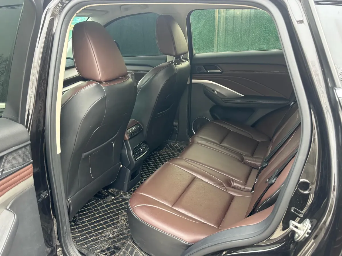 2019 WEY VV6 2.0T 224HP L4 7DCT,autocango,china used car exporter,china ev exporter,chinese used car exporter,chinese used ev exporter