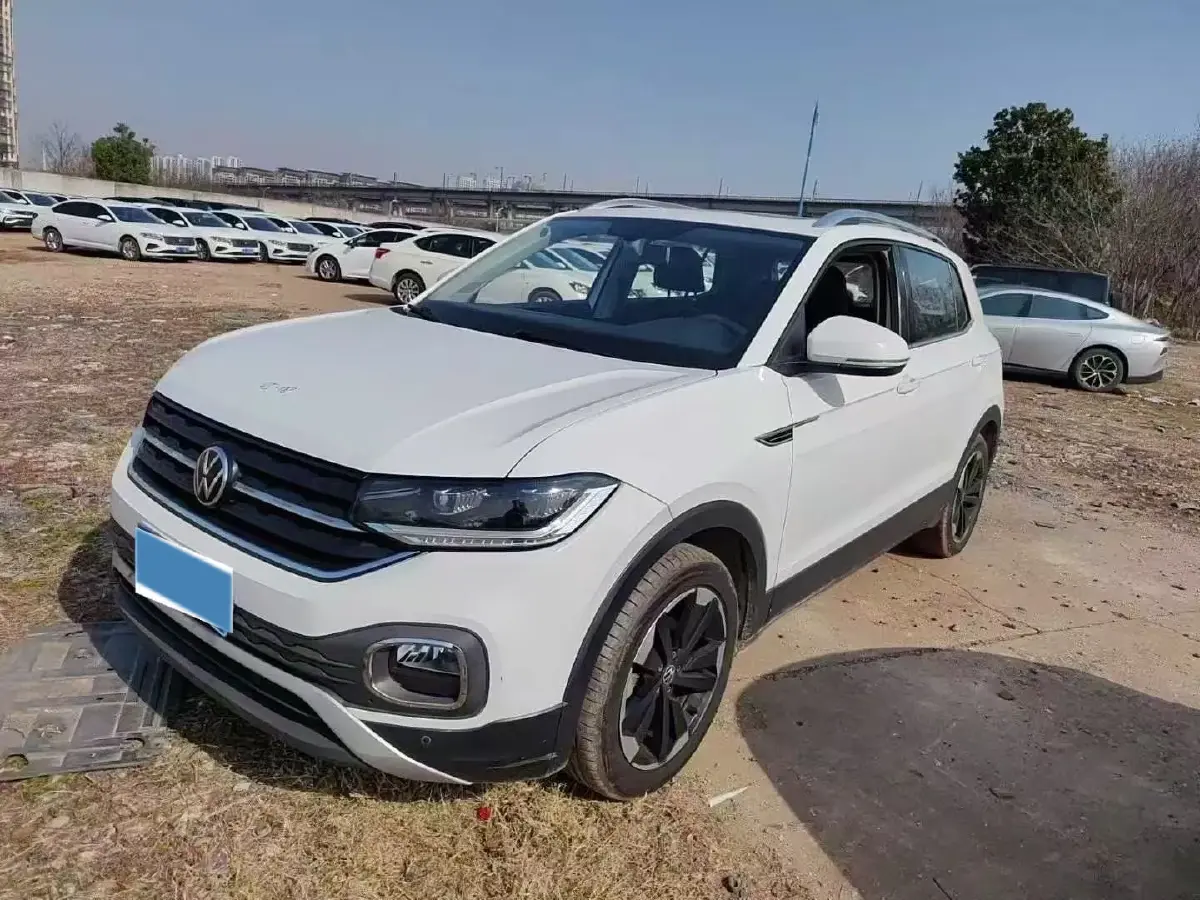 2023 Volkswagen Tacqua 1.2T 116HP L4 7DCT