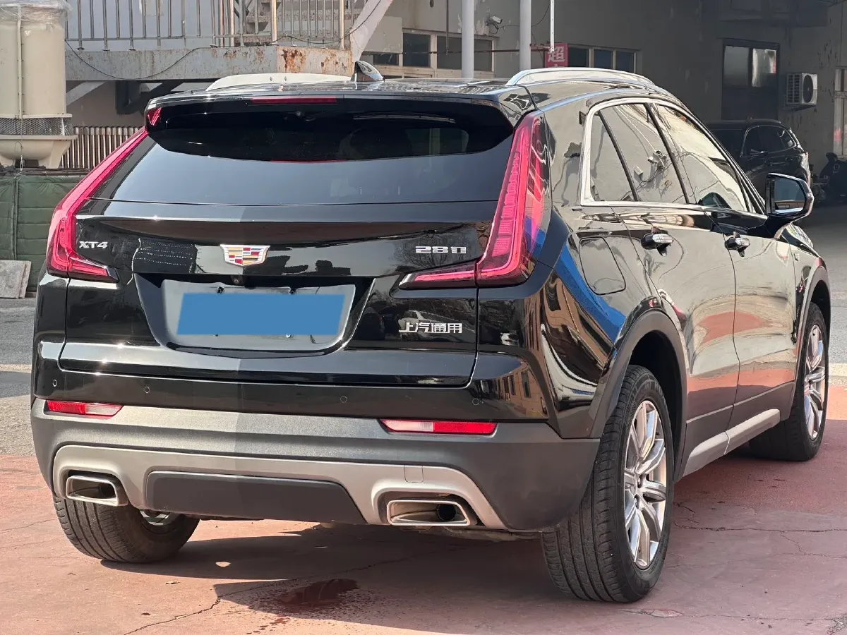 2020 Cadillac XT4 2.0T 241HP L4 9AT,autocango,china used car exporter,china ev exporter,chinese used car exporter,chinese used ev exporter