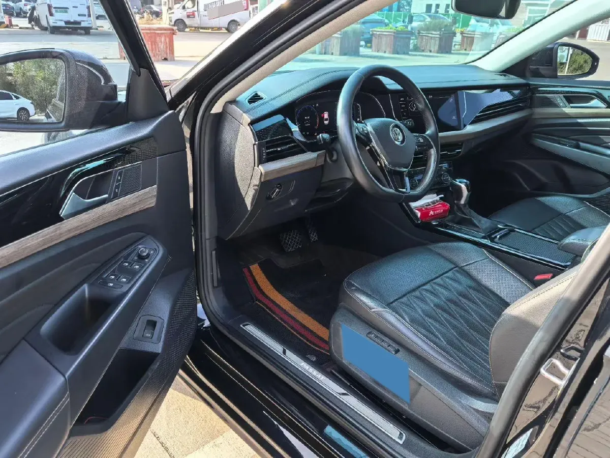 2019 Volkswagen Passat 2.0T 186HP L4 7DCT,autocango,china used car exporter,china ev exporter,chinese used car exporter,chinese used ev exporter