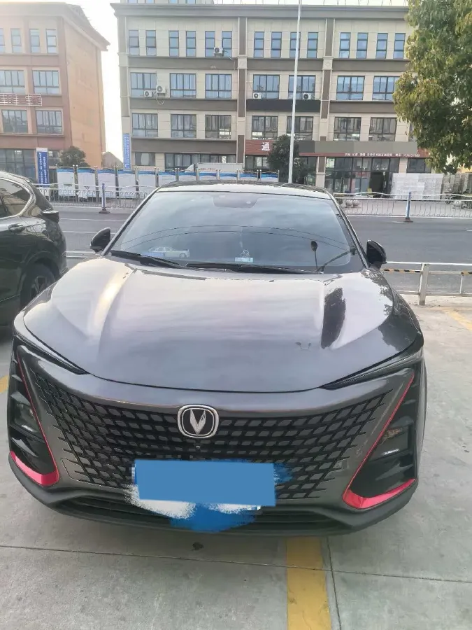 2020 ChangAn UNI-T 1.5T 180HP L4 7DCT,autocango,china used car exporter,china ev exporter,chinese used car exporter,chinese used ev exporter