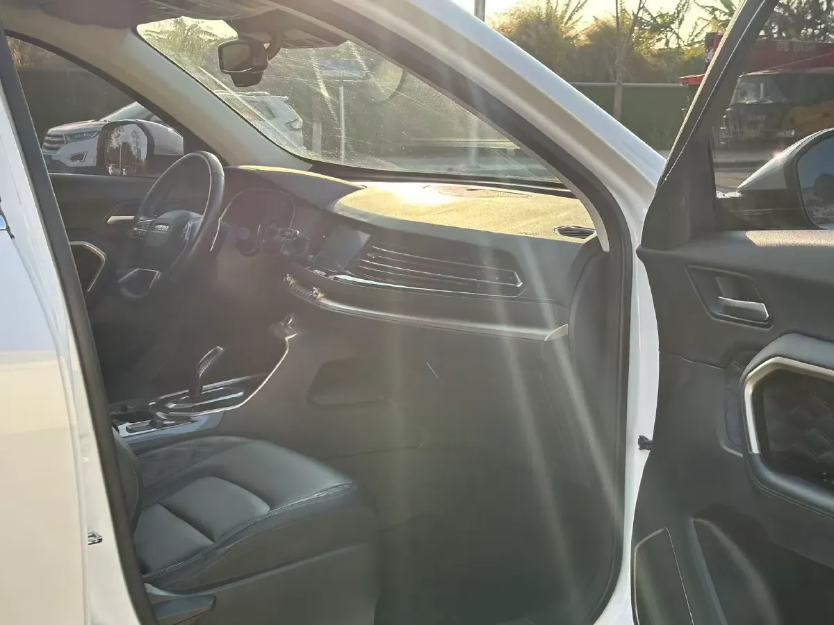 2021 Haval H6 2.0T 224HP L4 7DCT,autocango,china used car exporter,china ev exporter,chinese used car exporter,chinese used ev exporter