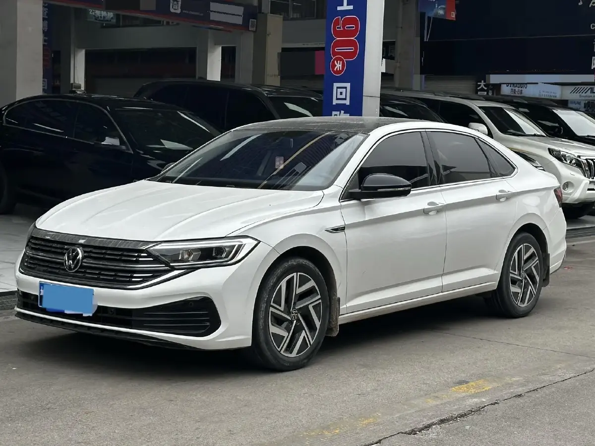 2023 Volkswagen Sagitar 1.4T 150HP L4 7DCT