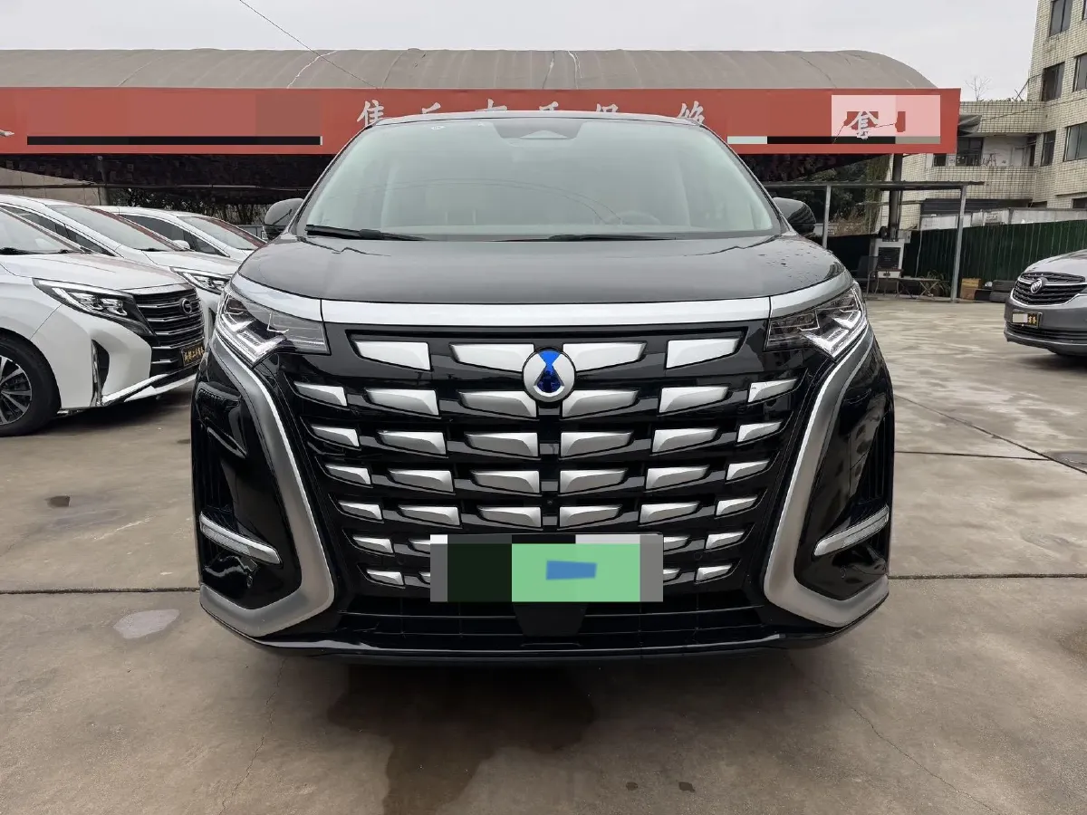 2022 BMW X2 2.0T 192HP L4 8AT,autocango,china used car exporter,china ev exporter,chinese used car exporter,chinese used ev exporter