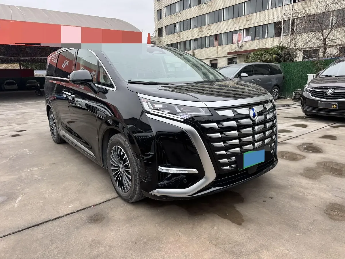 2022 BMW X2 2.0T 192HP L4 8AT,autocango,china used car exporter,china ev exporter,chinese used car exporter,chinese used ev exporter