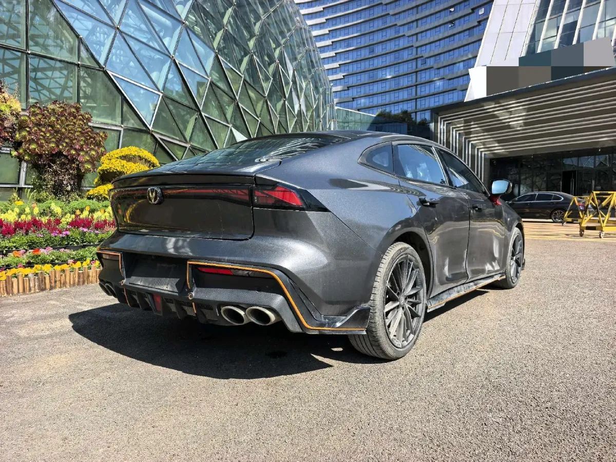 2022 ChangAn UNI-V 1.5T 188HP L4 7DCT,autocango,china used car exporter,china ev exporter,chinese used car exporter,chinese used ev exporter