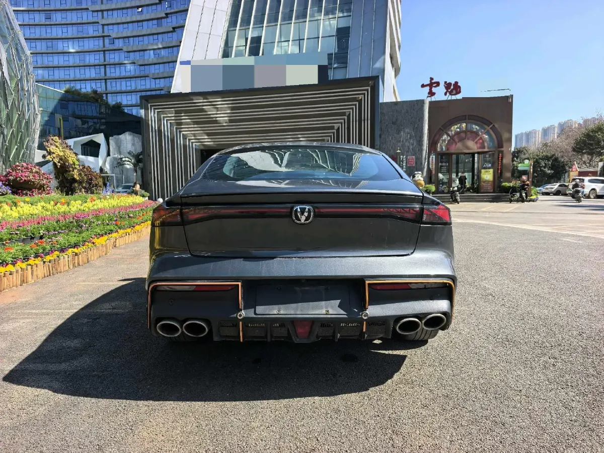 2022 ChangAn UNI-V 1.5T 188HP L4 7DCT,autocango,china used car exporter,china ev exporter,chinese used car exporter,chinese used ev exporter