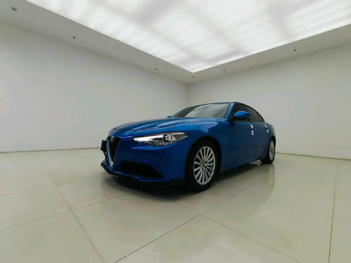 2017 Toyota Highlander 2.0T 220HP L4 6AT,autocango,china used car exporter,china ev exporter,chinese used car exporter,chinese used ev exporter