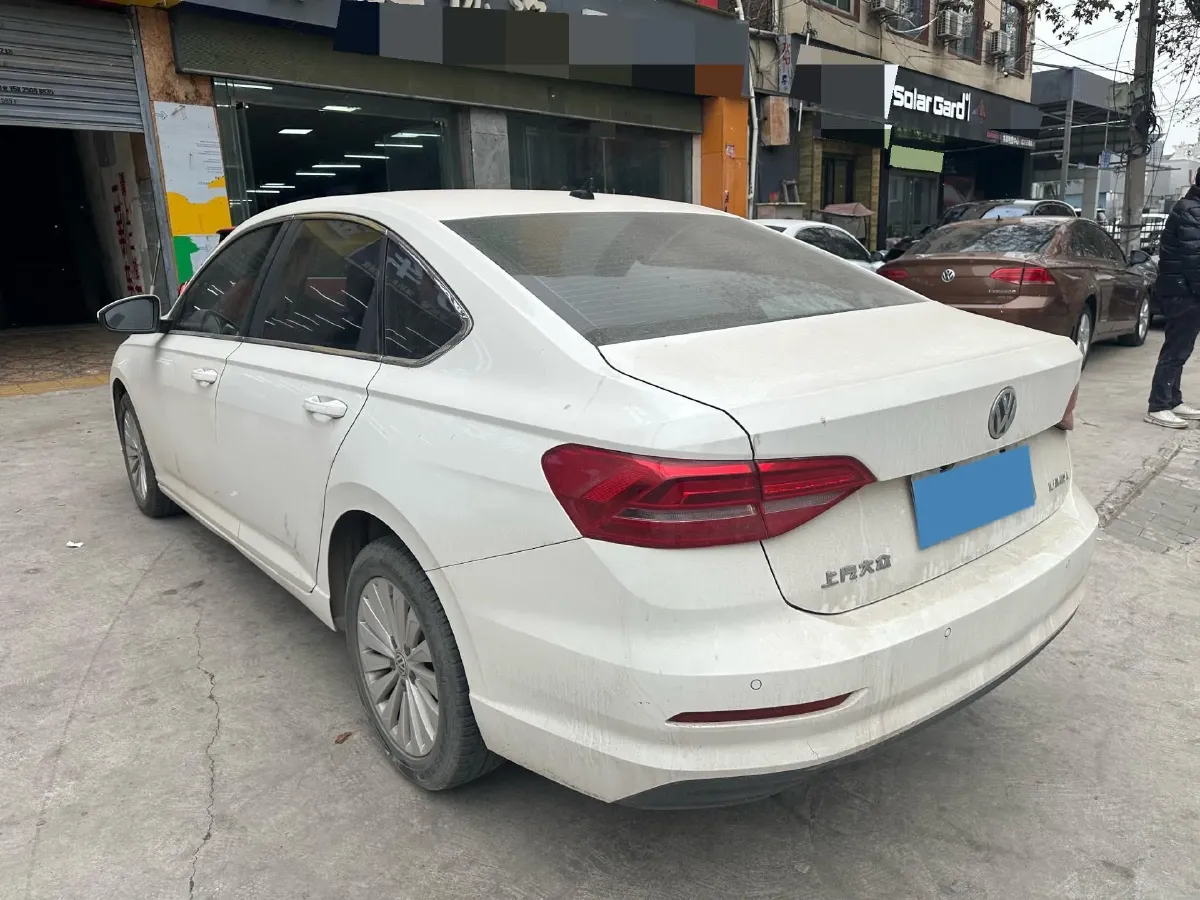 2018 Landwind XiaoYao 1.5T 163HP L4 CVT,autocango,china used car exporter,china ev exporter,chinese used car exporter,chinese used ev exporter
