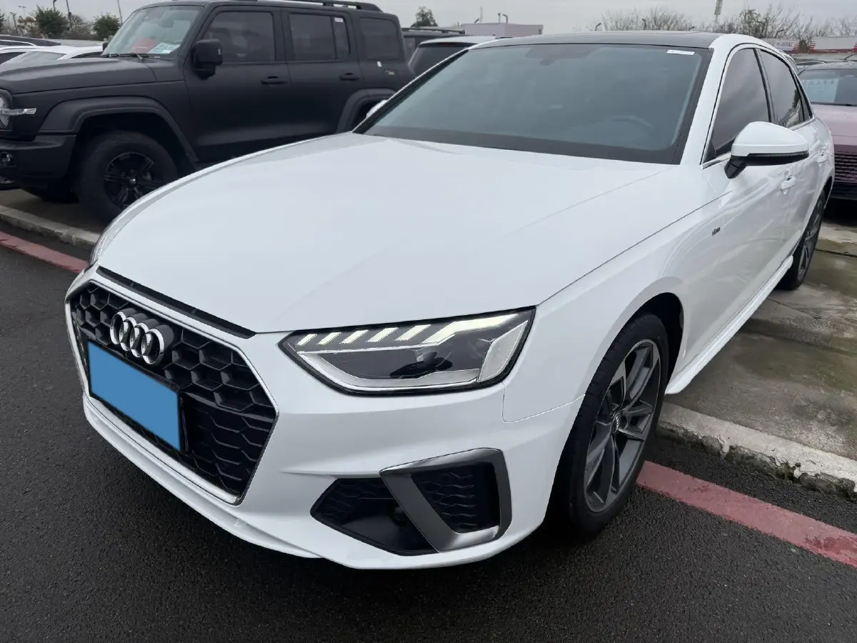 2020 Audi A4L 2.0T 190HP L4 7DCT