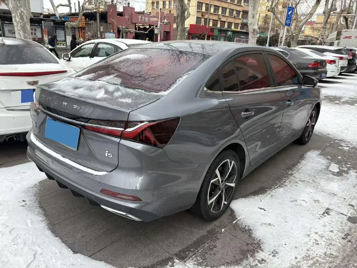 2023 Roewe i5 1.5L 129HP L4 CVT,autocango,china used car exporter,china ev exporter,chinese used car exporter,chinese used ev exporter