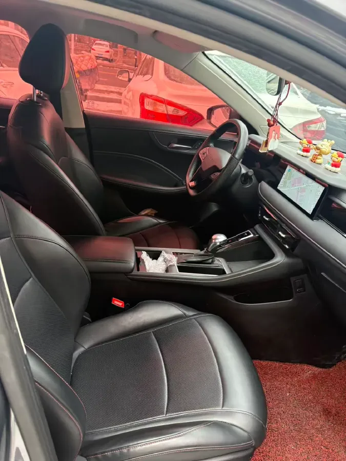 2023 Roewe i5 1.5L 129HP L4 CVT,autocango,china used car exporter,china ev exporter,chinese used car exporter,chinese used ev exporter