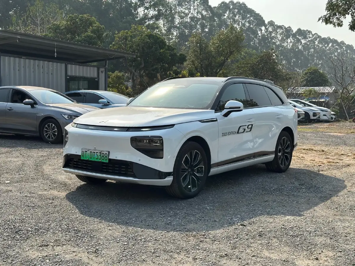 2025 Xpeng G9 BEV 79KWH