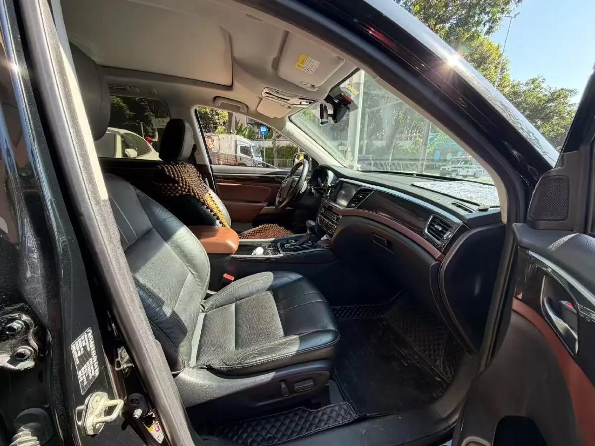 2017 GAC Trumpchi GS8 2.0T 201HP L4 6AT,autocango,china used car exporter,china ev exporter,chinese used car exporter,chinese used ev exporter