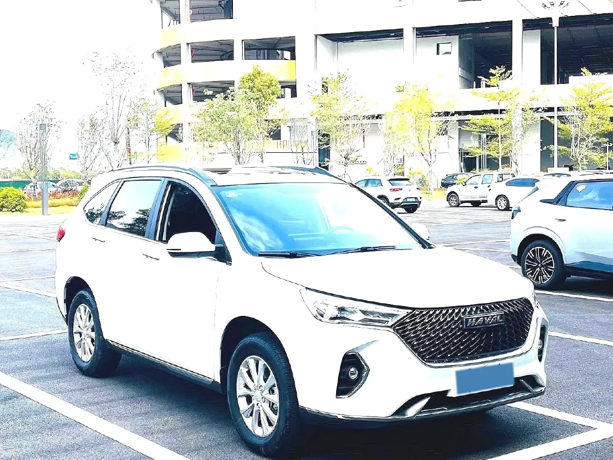 2021 Haval M6 1.5T 150HP L4 7DCT,autocango,china used car exporter,china ev exporter,chinese used car exporter,chinese used ev exporter