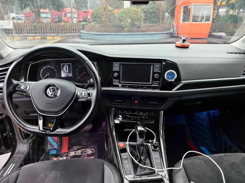 2019 Luxgen Grand 7 MPV 2.0T 188HP L4 6AT,autocango,china used car exporter,china ev exporter,chinese used car exporter,chinese used ev exporter